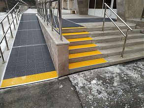 Канты для напольных покрытий (Угловой, черный, 9мм)